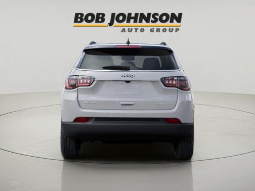 Bright White Clearcoat 2026 Jeep Compass Limited