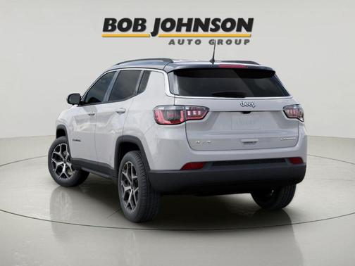 Bright White Clearcoat 2026 Jeep Compass Limited