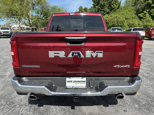 Delmonico Red Pearlcoat 2026 RAM 1500 Big Horn