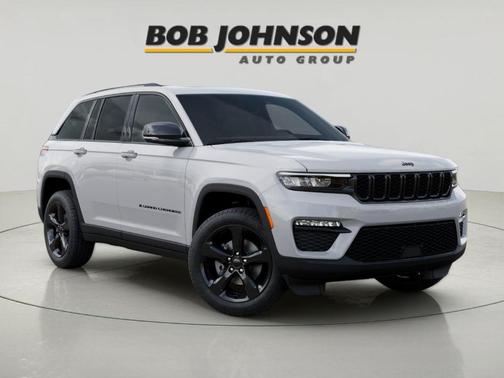 Bright White Clearcoat 2025 Jeep Grand Cherokee Limited