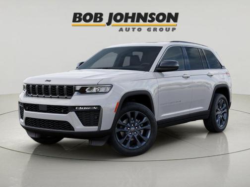 Bright White Clearcoat 2026 Jeep Grand Cherokee Limited