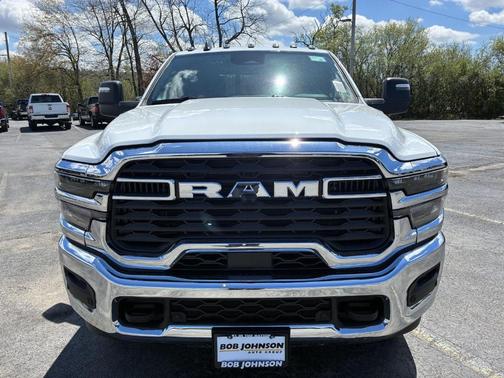 Bright White Clearcoat 2026 RAM 2500 Tradesman