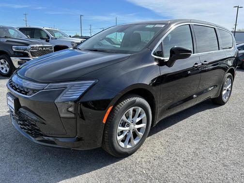 Diamond Black 2027 Chrysler Pacifica SELECT