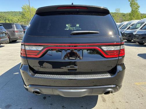DB Black Clearcoat 2026 Dodge Durango GT Plus HEMI V8