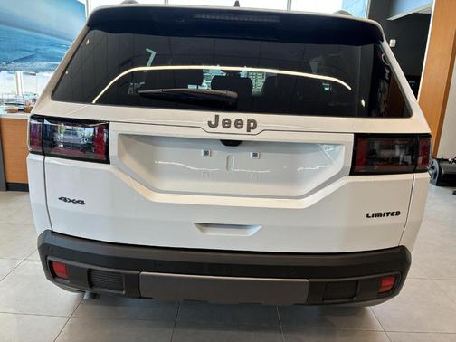 Bright White Clearcoat 2026 Jeep Cherokee Limited