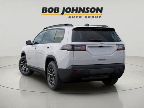 Bright White Clearcoat 2026 Jeep Cherokee Limited