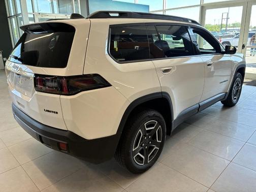 Bright White Clearcoat 2026 Jeep Cherokee Limited