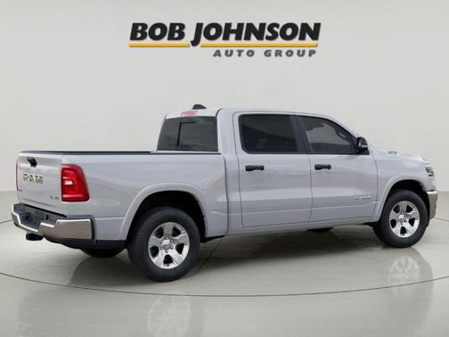 Bright White Clearcoat 2026 RAM 1500 Big Horn