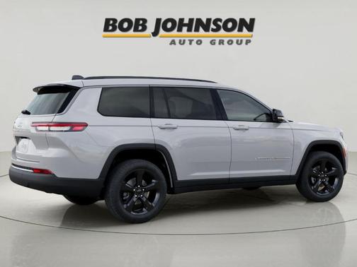 Bright White Clearcoat 2026 Jeep Grand Cherokee L Limited