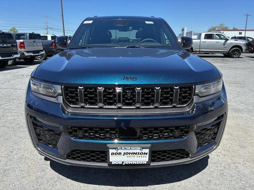 Fathom Blue Pearlcoat 2026 Jeep Grand Cherokee Limited