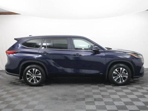 Blueprint 2025 Toyota Highlander Hybrid XLE
