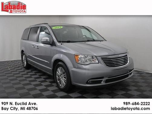 2015 Chrysler Town & Country Touring-L