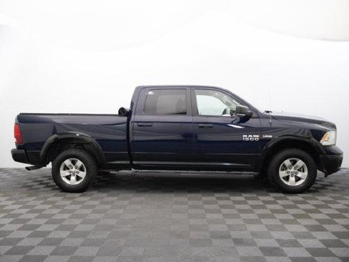 True Blue Pearlcoat 2016 RAM 1500 SLT