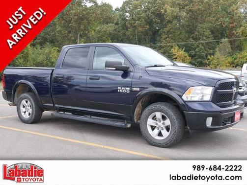 True Blue Pearlcoat 2016 RAM 1500 SLT