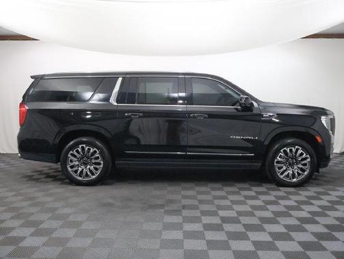 Onyx Black 2023 GMC Yukon XL Denali Ultimate