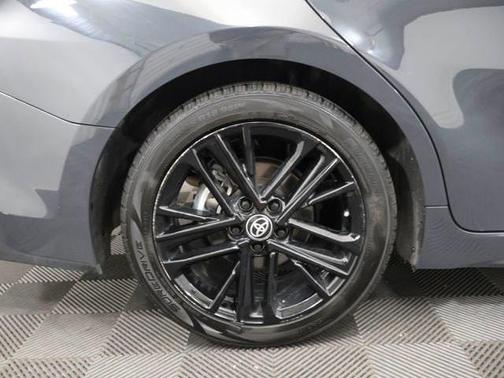 UNDERGROUND 2025 Toyota Camry SE