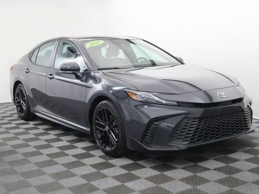 UNDERGROUND 2025 Toyota Camry SE