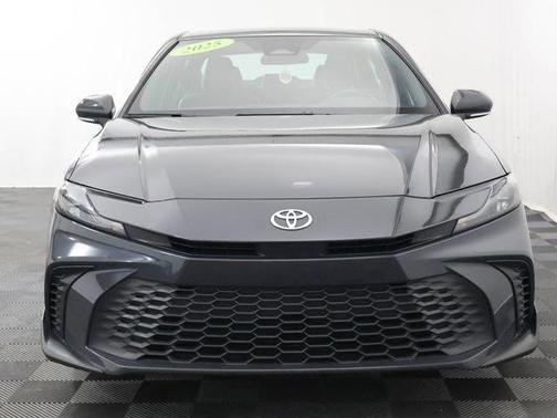 UNDERGROUND 2025 Toyota Camry SE