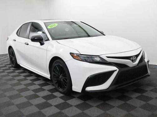 Super White 2021 Toyota Camry SE Nightshade