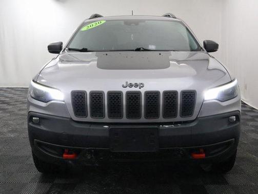 2020 Jeep Cherokee Trailhawk