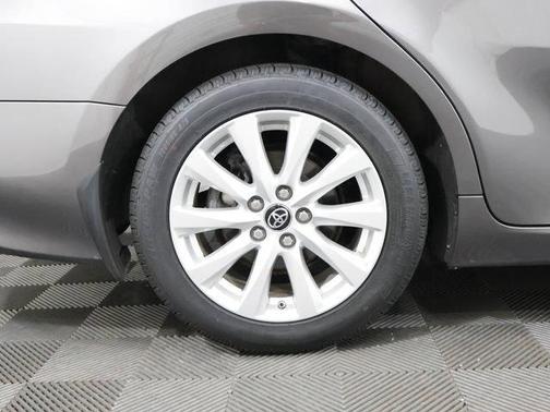 Predawn Gray Mica 2019 Toyota Camry XLE