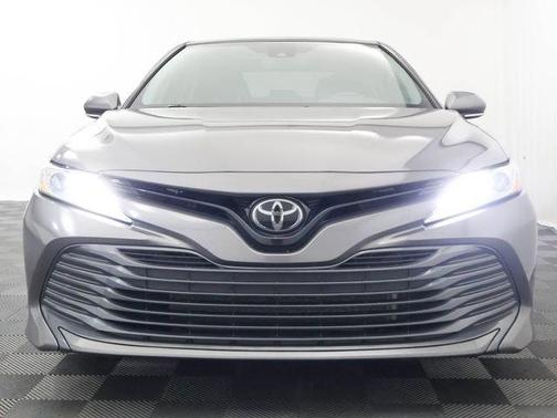 Predawn Gray Mica 2019 Toyota Camry XLE