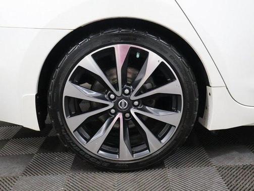 2016 Nissan Maxima 3.5 SR