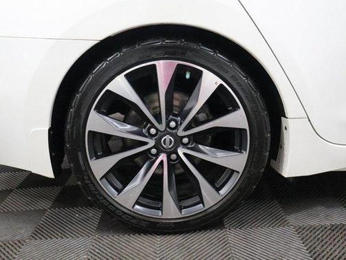 2016 Nissan Maxima 3.5 SR