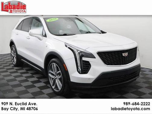 Crystal White Tri-Coat 2020 Cadillac XT4 Sport