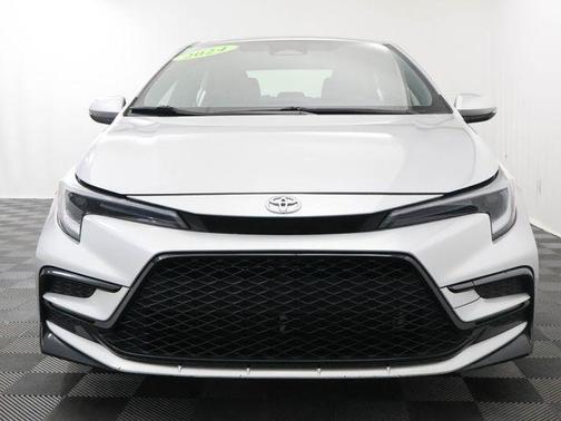 Classic Silver Metallic 2024 Toyota Corolla SE