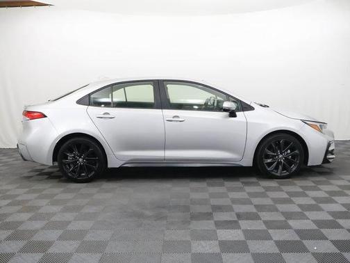 Classic Silver Metallic 2024 Toyota Corolla SE