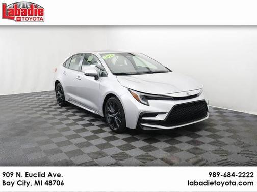 Classic Silver Metallic 2024 Toyota Corolla SE