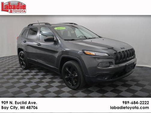 2017 Jeep Cherokee Sport