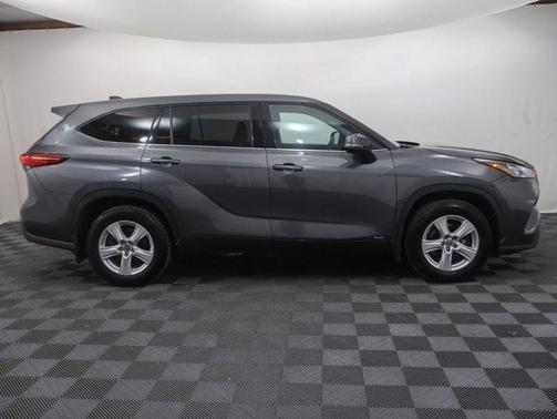 2022 Toyota Highlander Hybrid LE