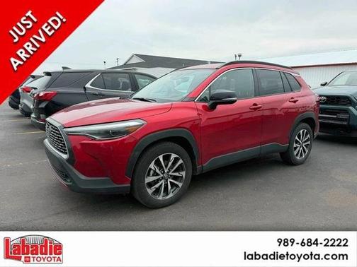 2025 Toyota Corolla Cross XLE