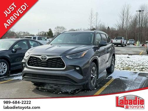 2024 Toyota Highlander XLE