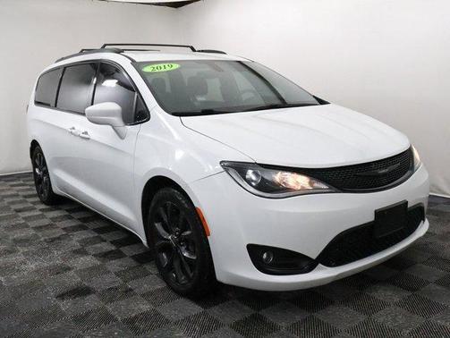 2019 Chrysler Pacifica Touring Plus