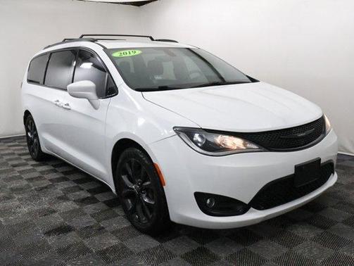 2019 Chrysler Pacifica Touring Plus