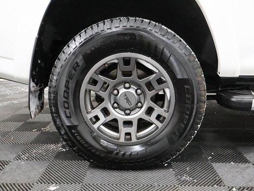 2020 Toyota 4Runner Venture