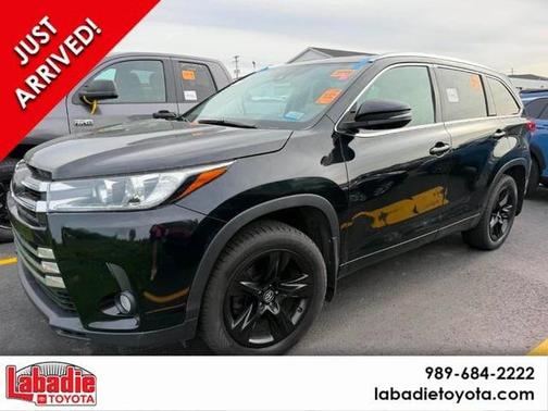 Midnight Black 2019 Toyota Highlander XLE