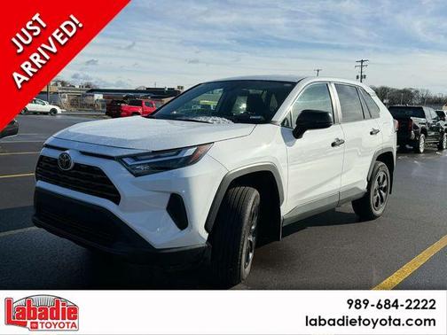 2024 Toyota RAV4 LE