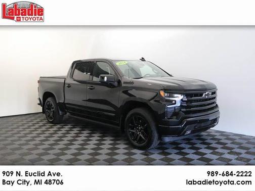 Black 2024 Chevrolet Silverado 1500 High Country