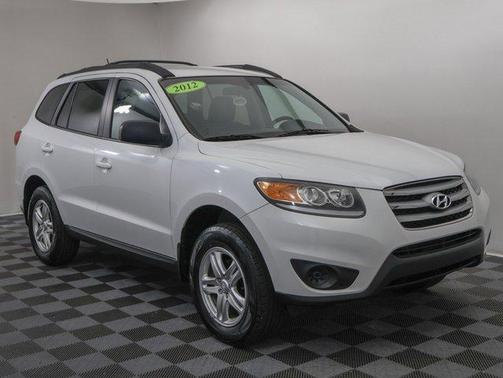 2012 Hyundai SANTA FE GLS