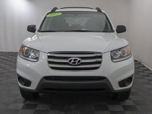 2012 Hyundai SANTA FE GLS