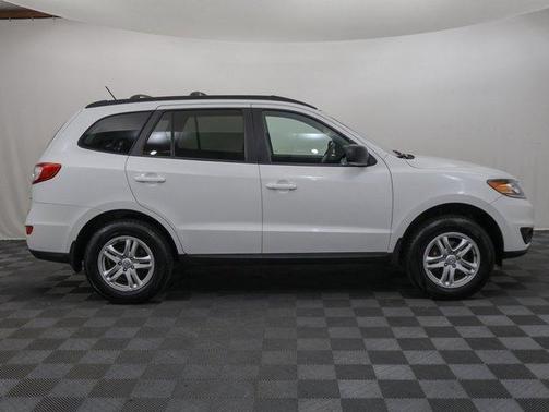 2012 Hyundai SANTA FE GLS