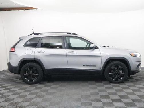 Silver 2019 Jeep Cherokee Latitude Plus
