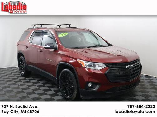 Red 2021 Chevrolet Traverse LT Cloth