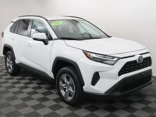 Ice 2025 Toyota RAV4 XLE