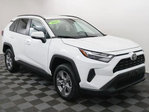 Ice 2025 Toyota RAV4 XLE