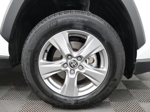 Ice 2025 Toyota RAV4 XLE